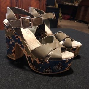 BIG BUDDHA QUEEN OLIVE MULTI FLOWER POWER SANDALS